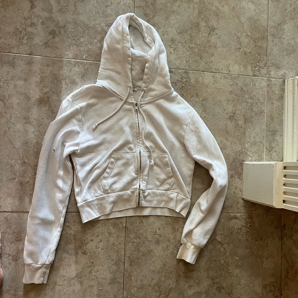 Brandy Melville Cream Cropped Fitted Hoodie